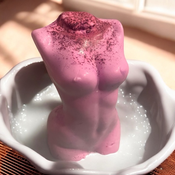 CUSTOM REQUEST HANDMADE SOAPS!!! 🧼 - Picture 7 of 16